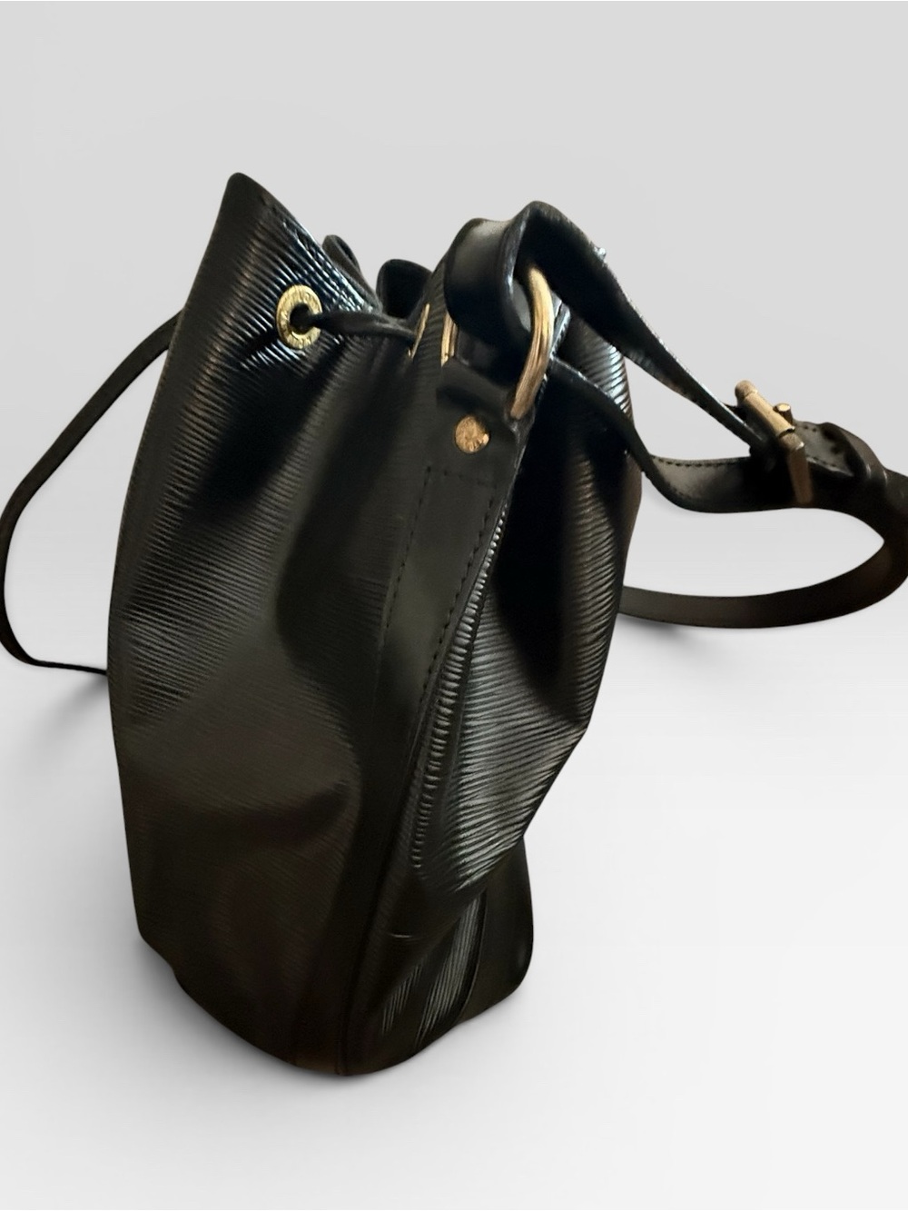 SOLD ***Louis Vuitton Epi Leather Noe GM Bucket Bag Black β Vintage β¨ - Picture 3 of 12